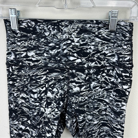 Lululemon Wunder Under Hi-Rise Tight size: 6 - Picture 6 of 11